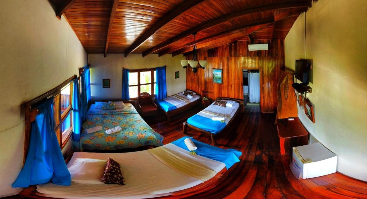 Hotel La Isla Inn Puerto Viejo de Talamanca 외부 사진