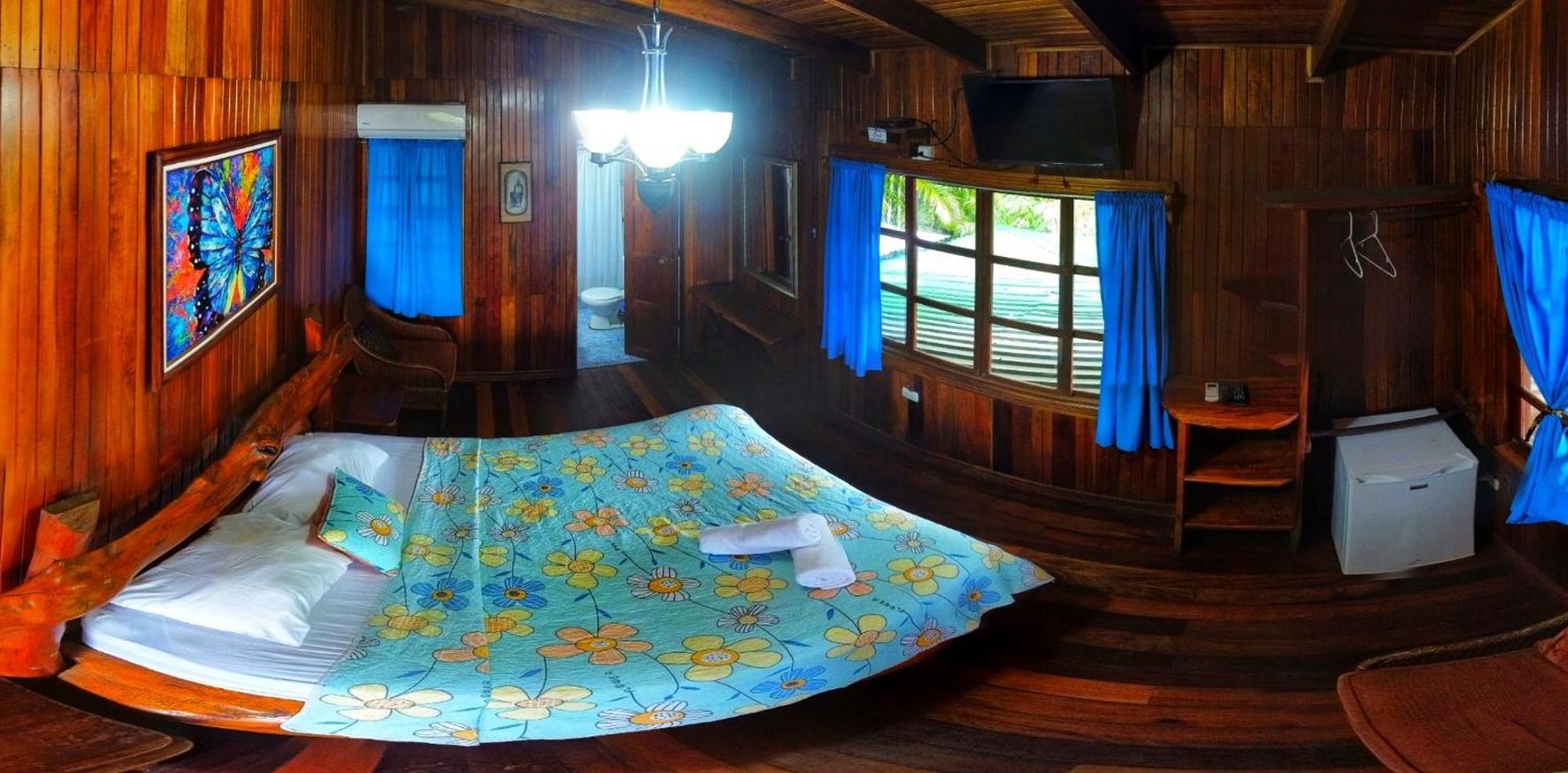Hotel La Isla Inn Puerto Viejo de Talamanca 외부 사진