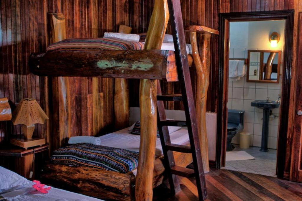 Hotel La Isla Inn Puerto Viejo de Talamanca 외부 사진