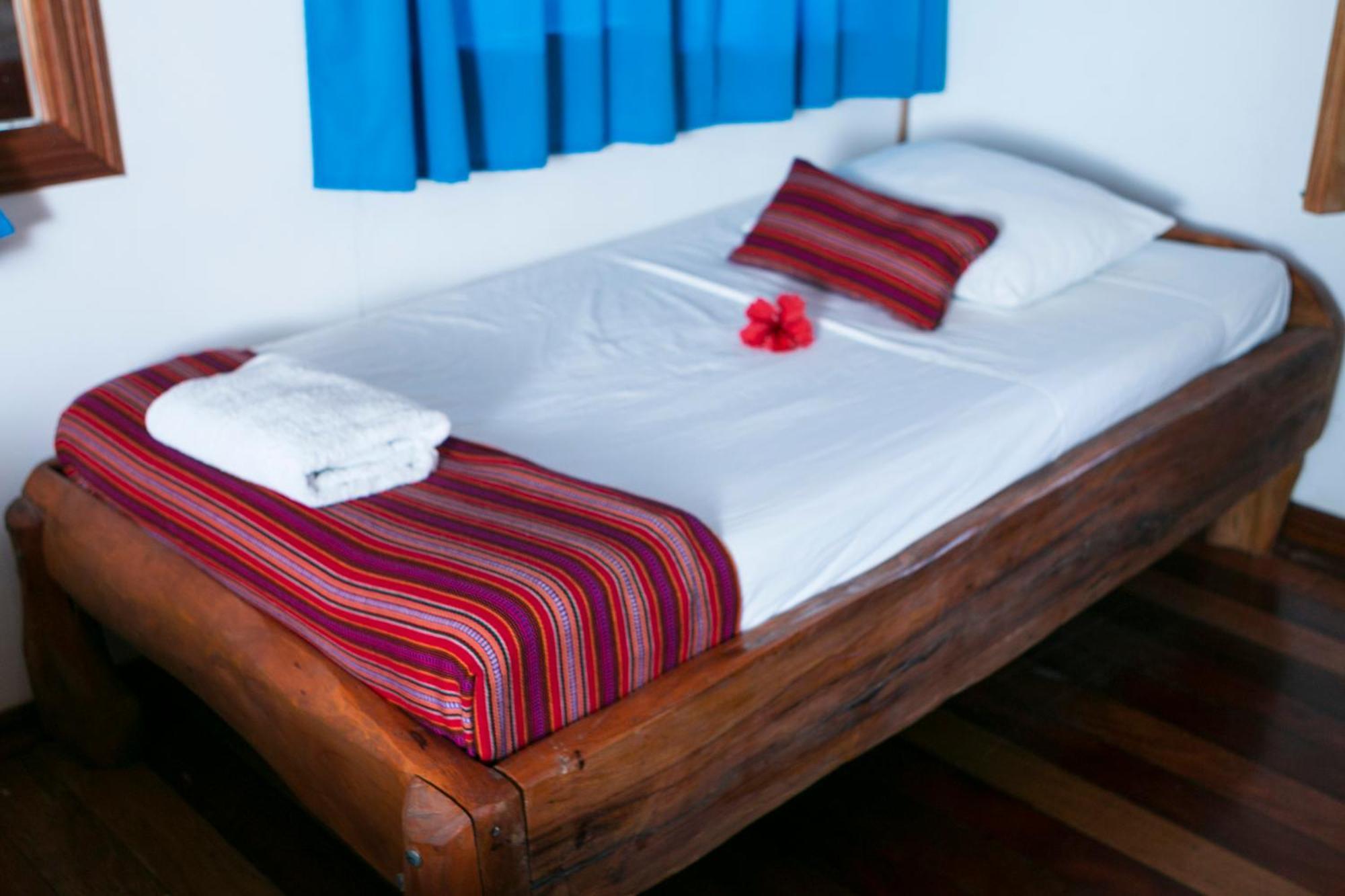 Hotel La Isla Inn Puerto Viejo de Talamanca 외부 사진