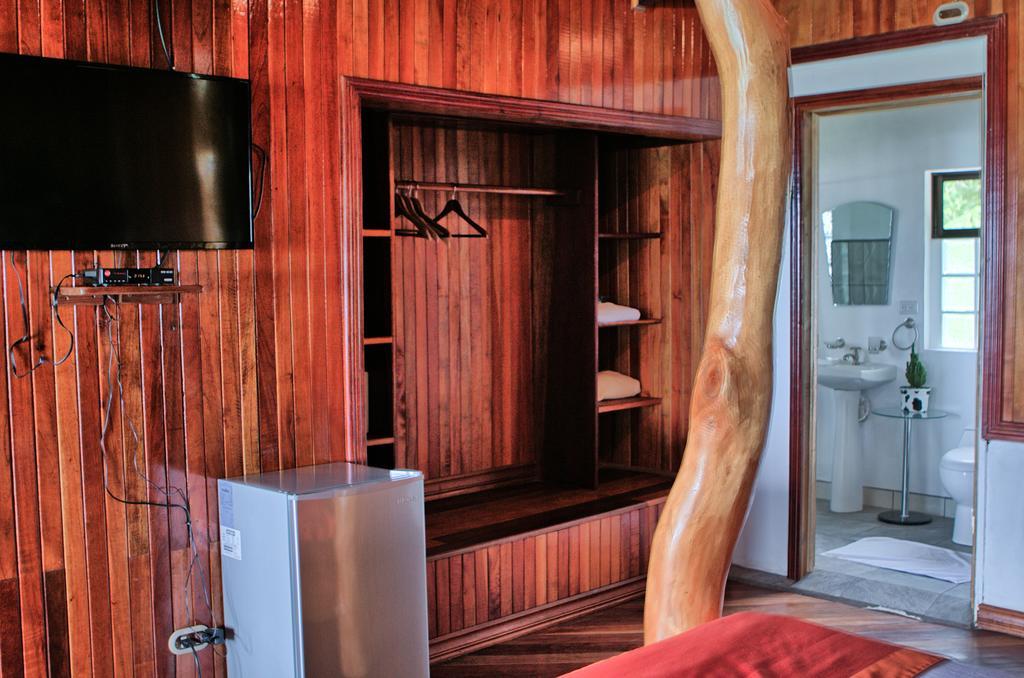 Hotel La Isla Inn Puerto Viejo de Talamanca 외부 사진