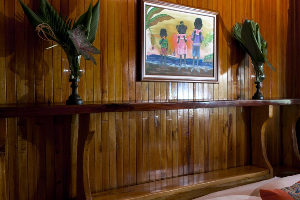 Hotel La Isla Inn Puerto Viejo de Talamanca 외부 사진