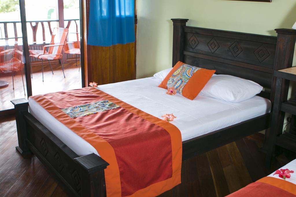 Hotel La Isla Inn Puerto Viejo de Talamanca 외부 사진